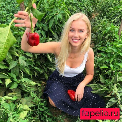 Eva Vlaardingerbroek Nude Onlyfans Photo 6