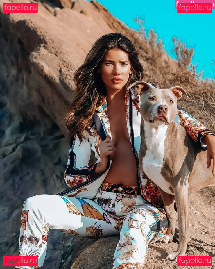 Jacqueline MacInnes Wood Onlyfans Photo Gallery 