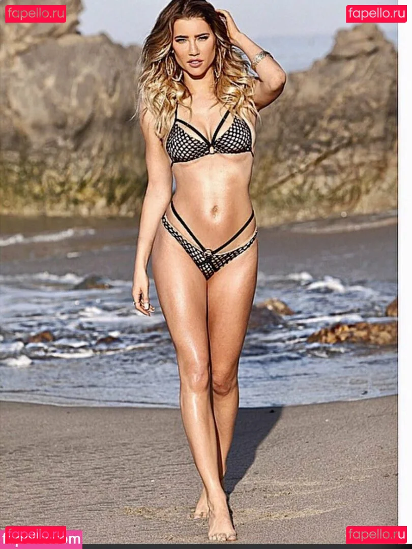 Jacqueline MacInnes Wood Onlyfans Photo Gallery 