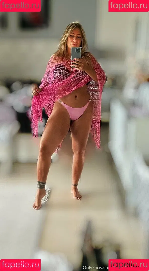hottotrottotsfree Onlyfans Photo Gallery 