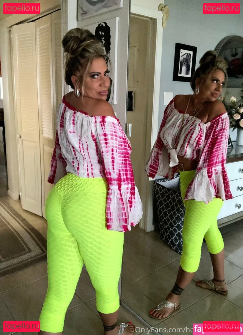 hottotrottotsfree Onlyfans Photo Gallery 