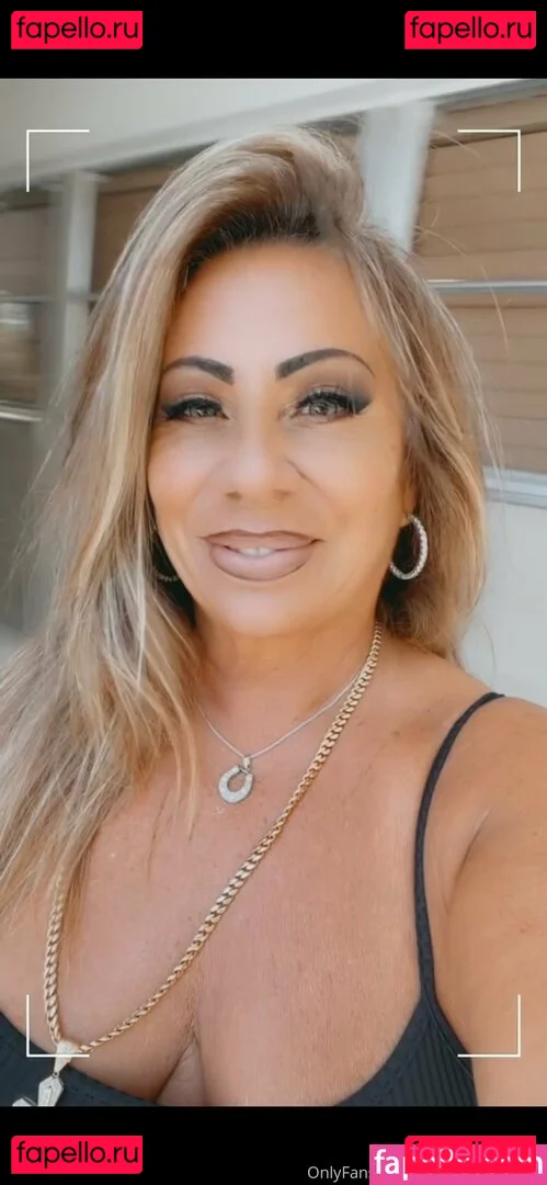 hottotrottotsfree Onlyfans Photo Gallery 