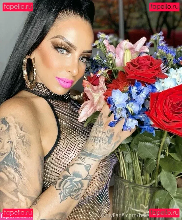 hottotrottotsfree Onlyfans Photo Gallery 