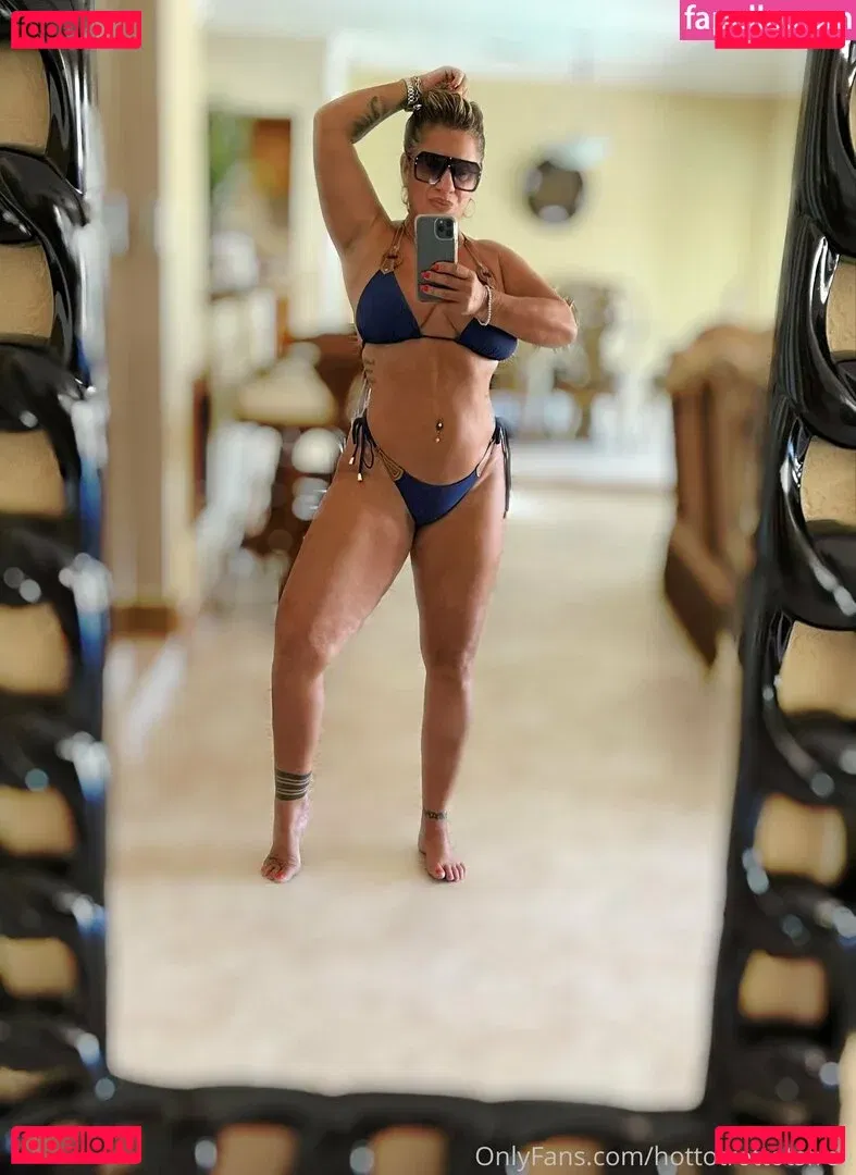 hottotrottotsfree Onlyfans Photo Gallery 