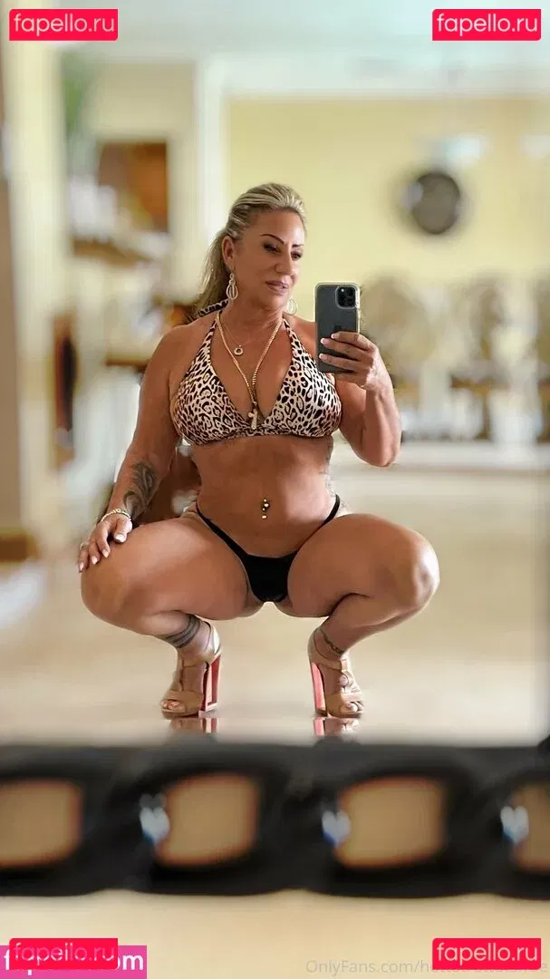 hottotrottotsfree Onlyfans Photo Gallery 