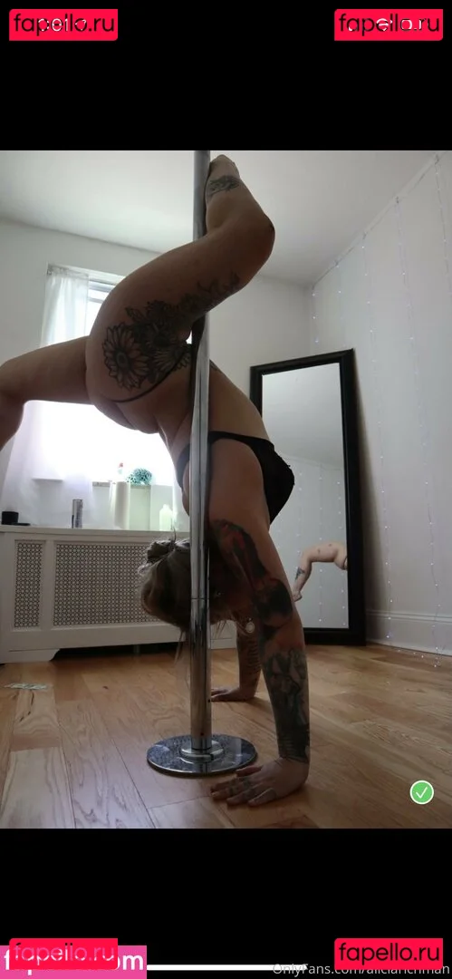 aliciaa.starchild Onlyfans Photo Gallery 