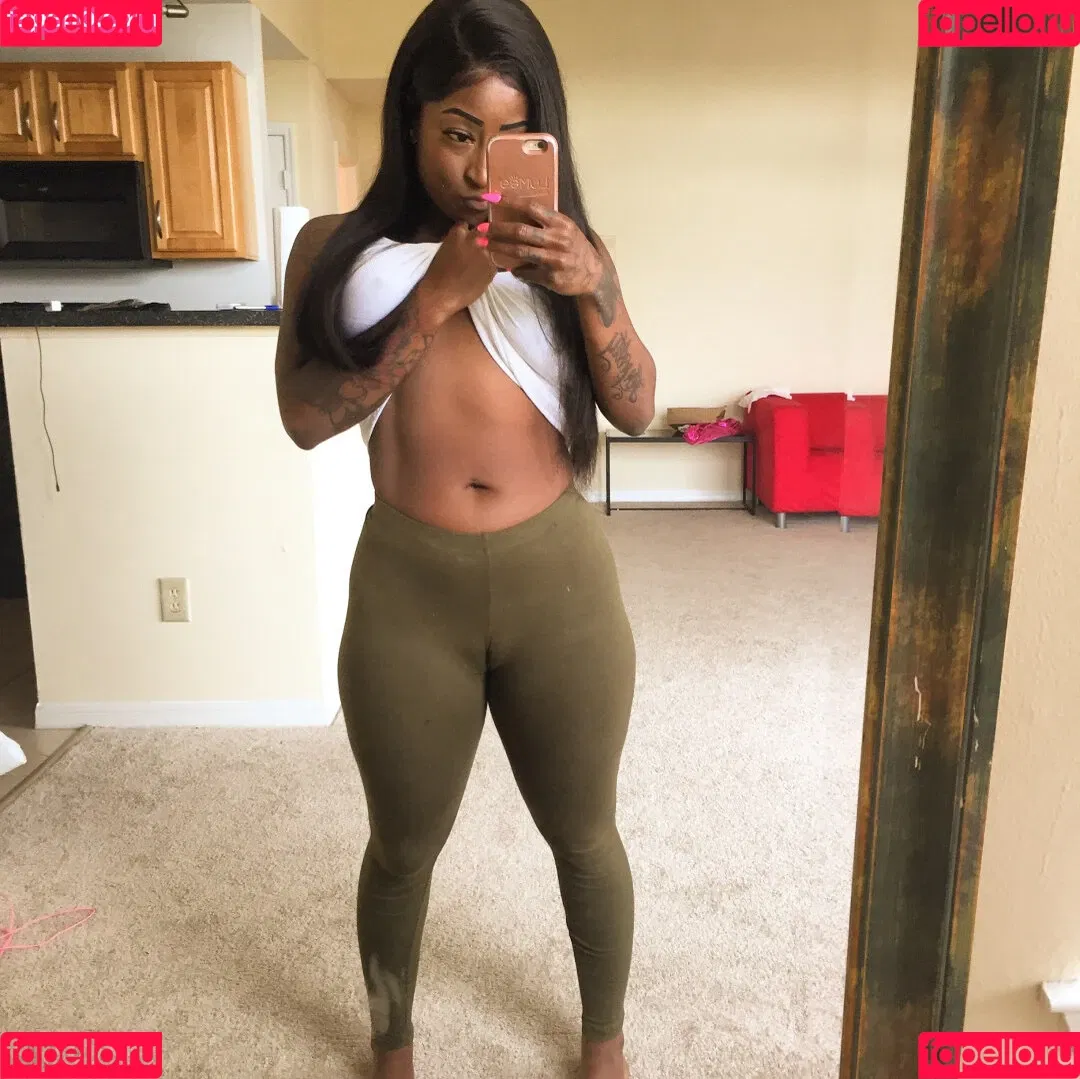 Barbee Bandz Onlyfans Photo Gallery 