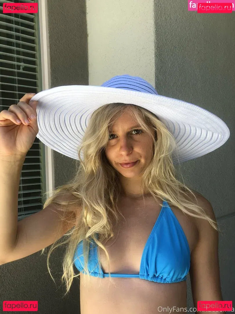 Laceeinla Onlyfans Photo Gallery 