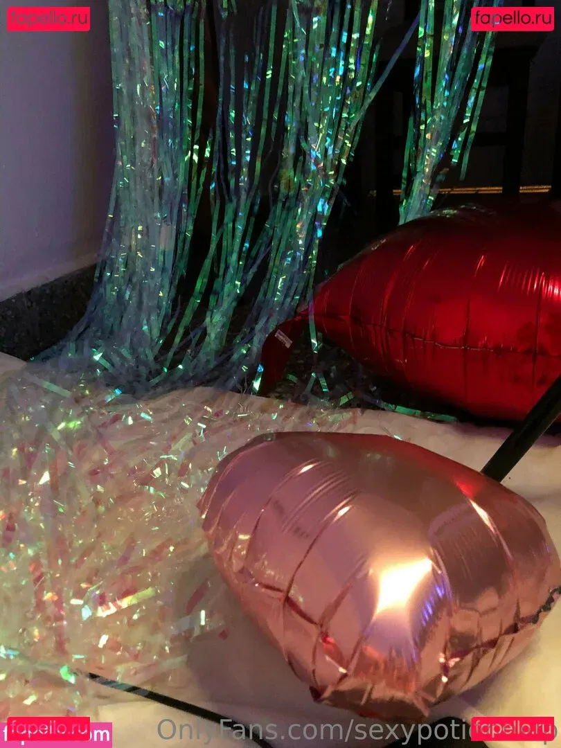 Valen VIP Onlyfans Photo Gallery 