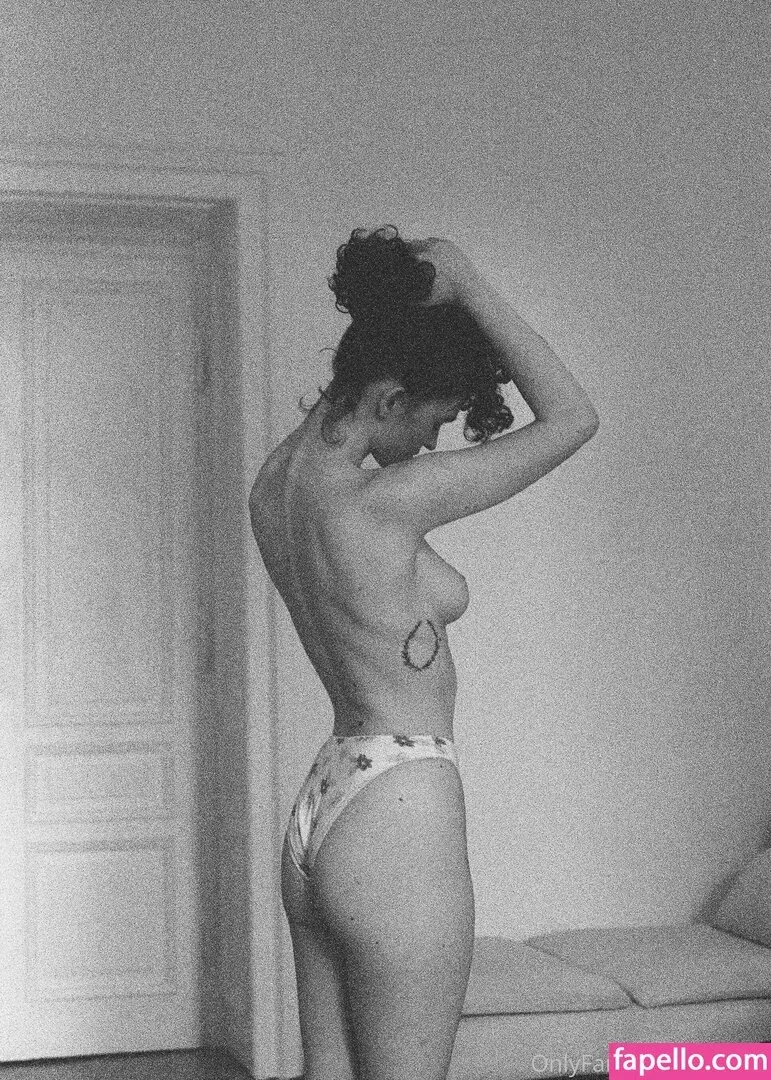 himykk Onlyfans Photo Gallery 