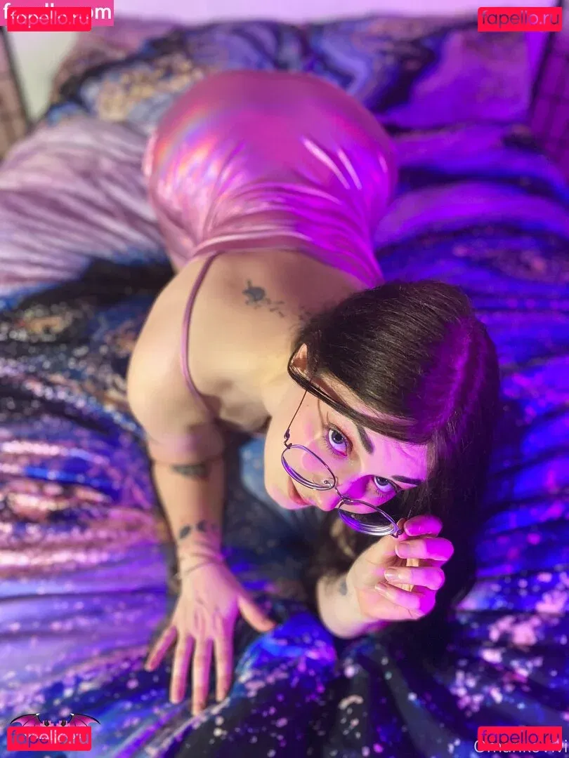 omankovivi Onlyfans Photo Gallery 