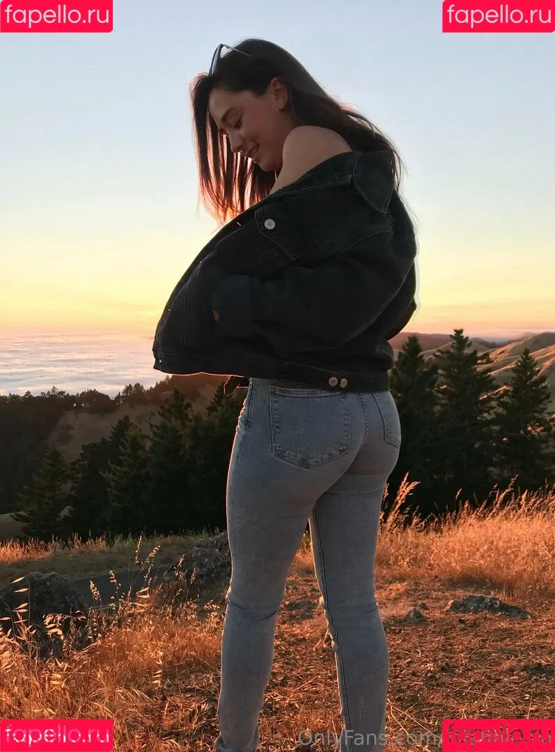 lolahale.xo Onlyfans Photo Gallery 