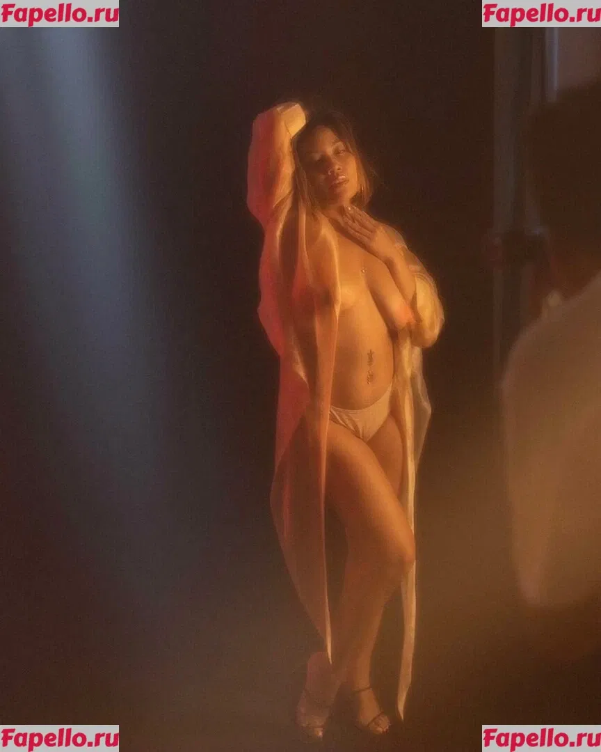 Victoria Kuang Onlyfans Photo Gallery 