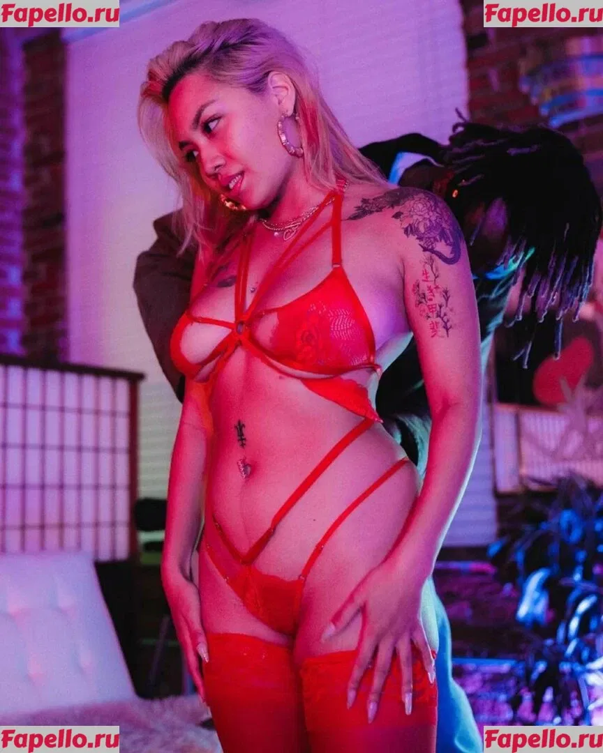 Victoria Kuang Onlyfans Photo Gallery 