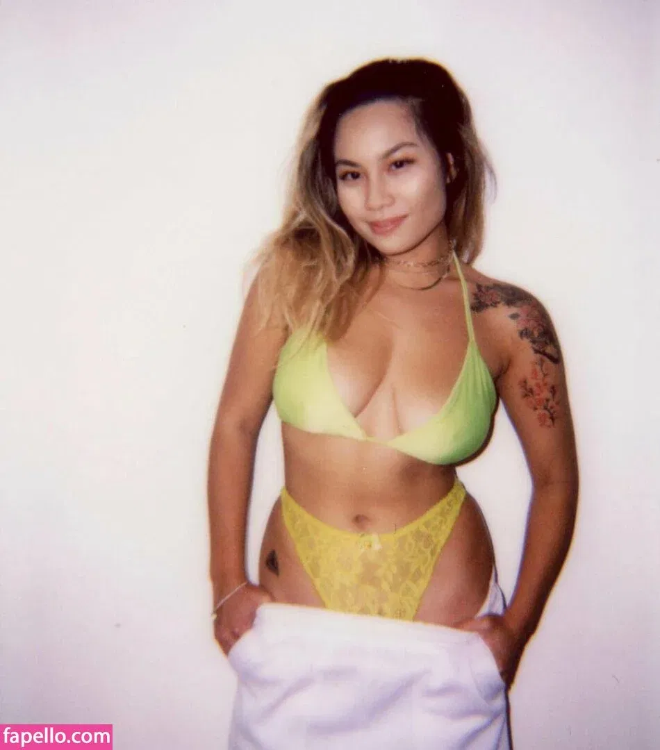 Victoria Kuang Onlyfans Photo Gallery 