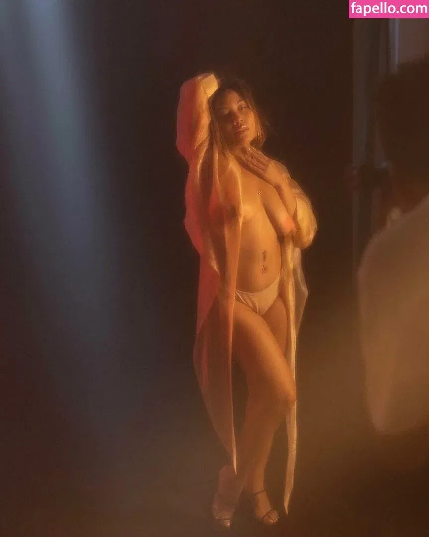 Victoria Kuang Onlyfans Photo Gallery 