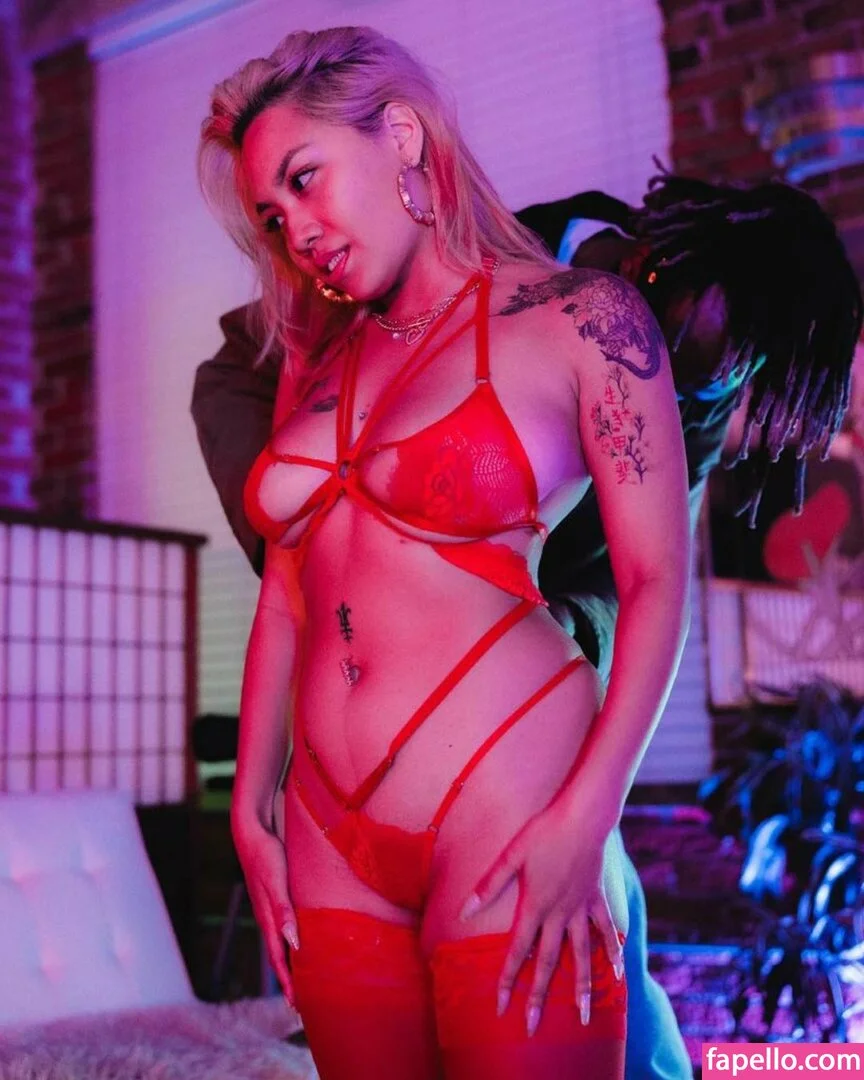 Victoria Kuang Onlyfans Photo Gallery 