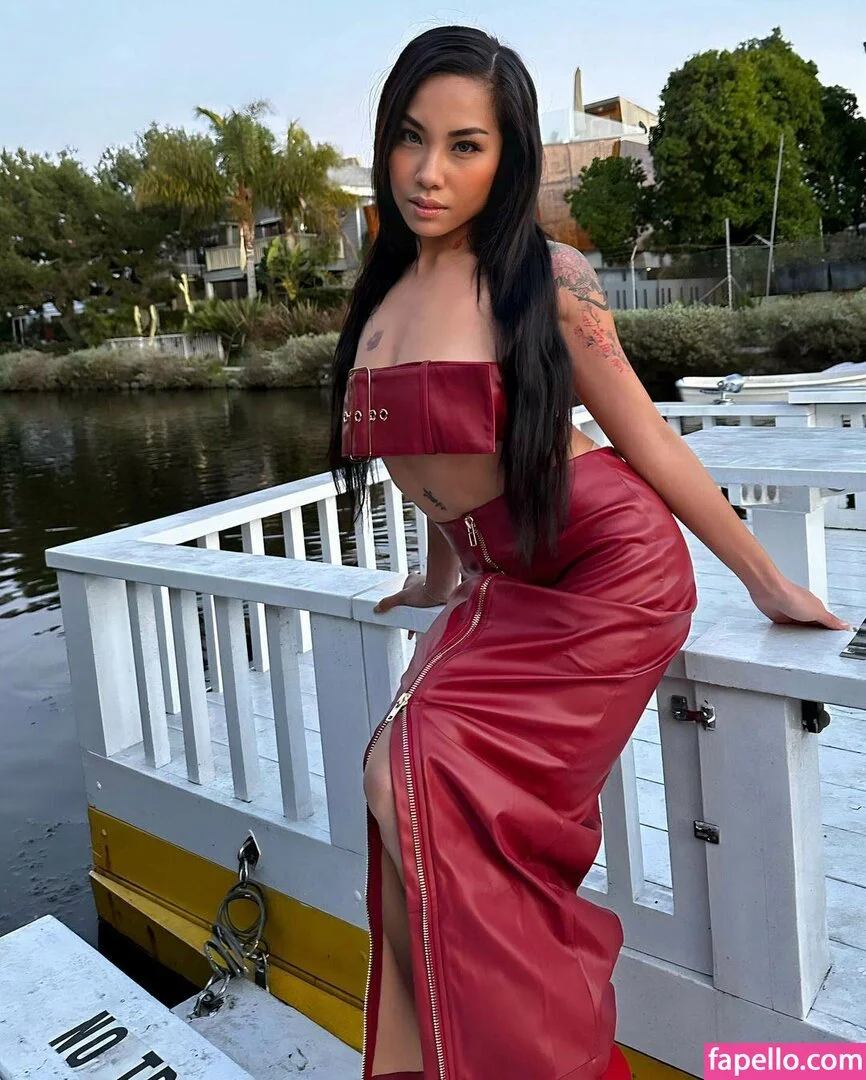 Victoria Kuang Onlyfans Photo Gallery 