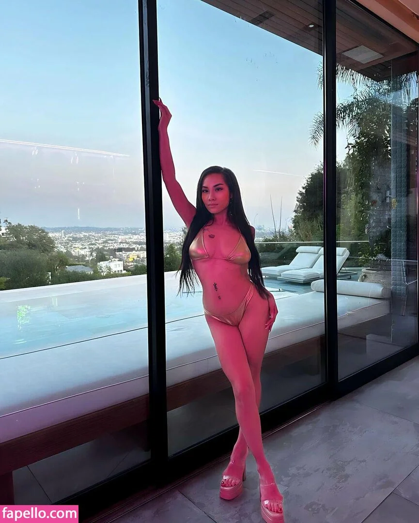 Victoria Kuang Onlyfans Photo Gallery 