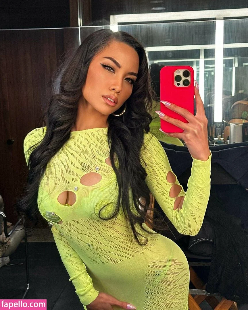 Victoria Kuang Onlyfans Photo Gallery 