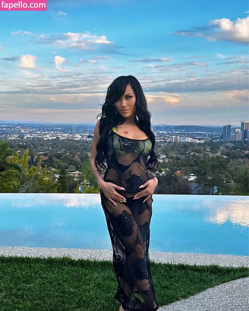 Victoria Kuang Onlyfans Photo Gallery 