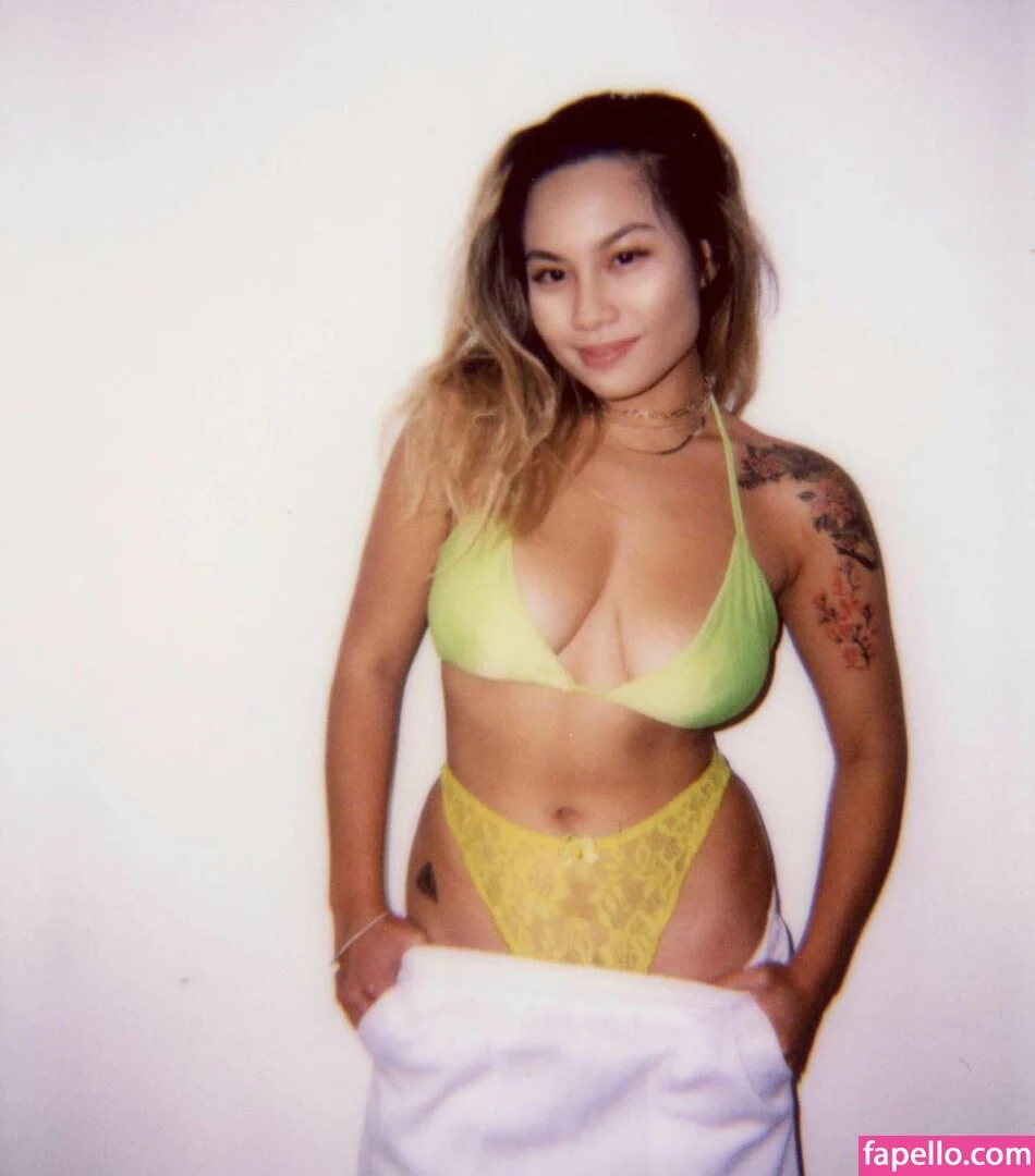 Victoria Kuang Onlyfans Photo Gallery 