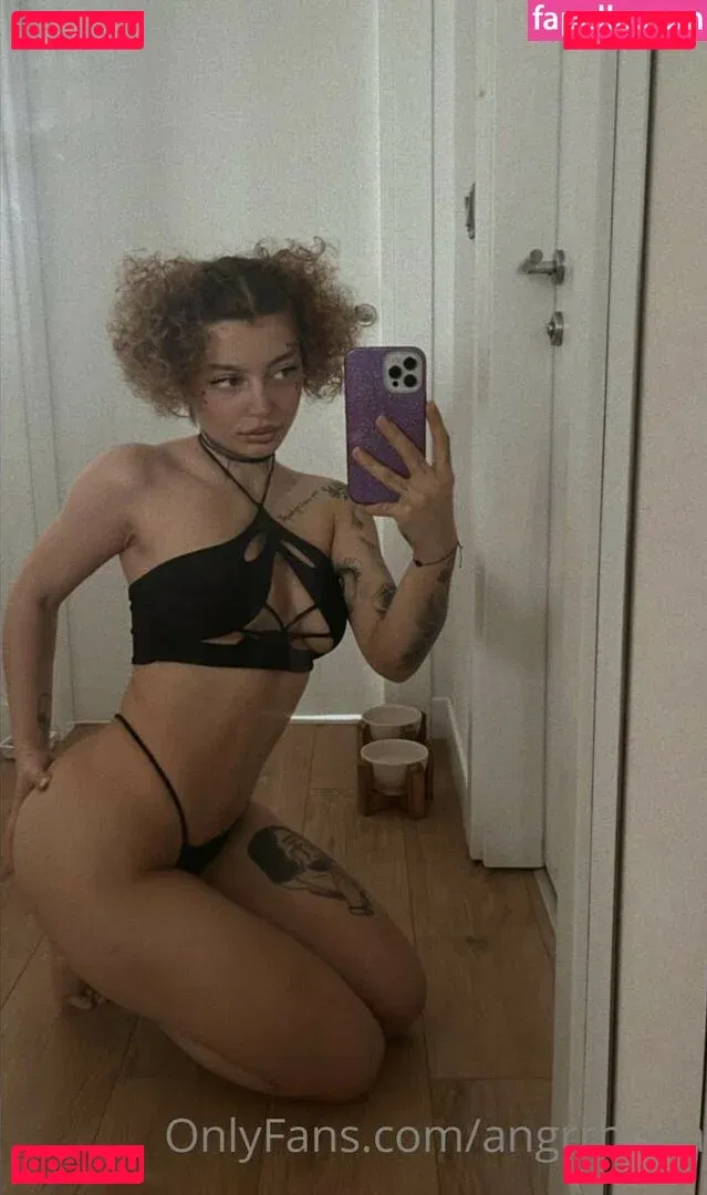 Miraiipek Onlyfans Photo Gallery 