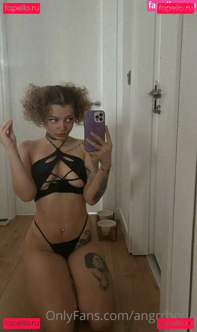 Miraiipek Onlyfans Photo Gallery 