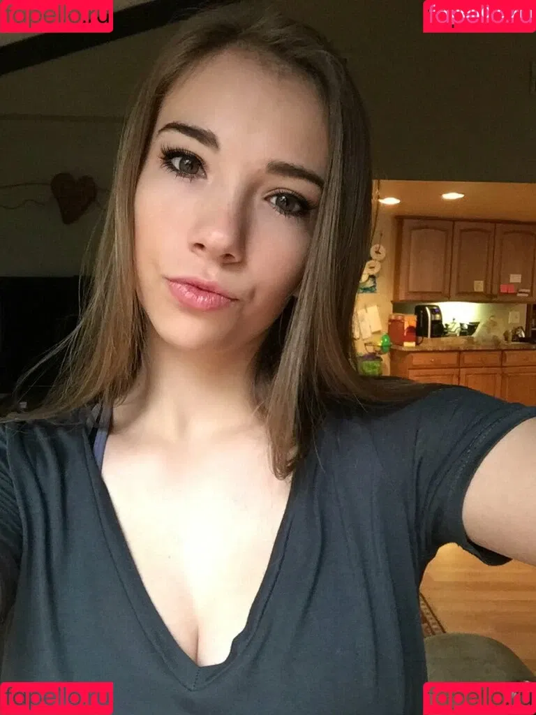 Sarina Hunt Onlyfans Photo Gallery 