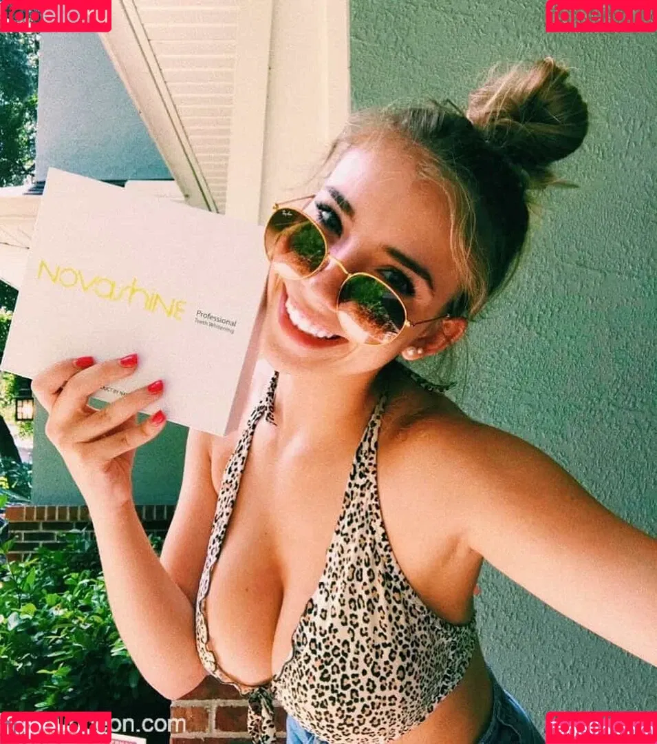 Sarina Hunt Onlyfans Photo Gallery 