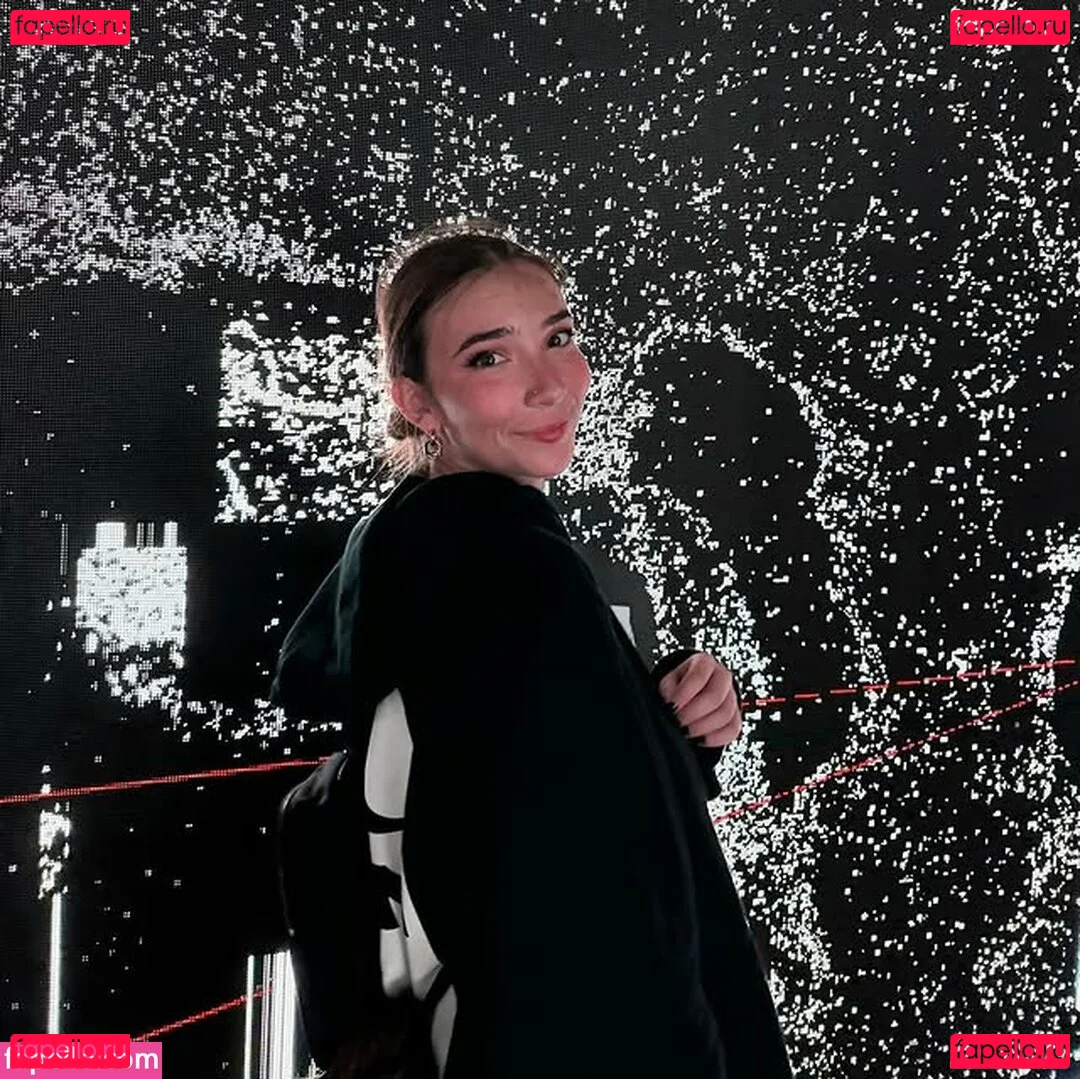 Sarina Hunt Onlyfans Photo Gallery 