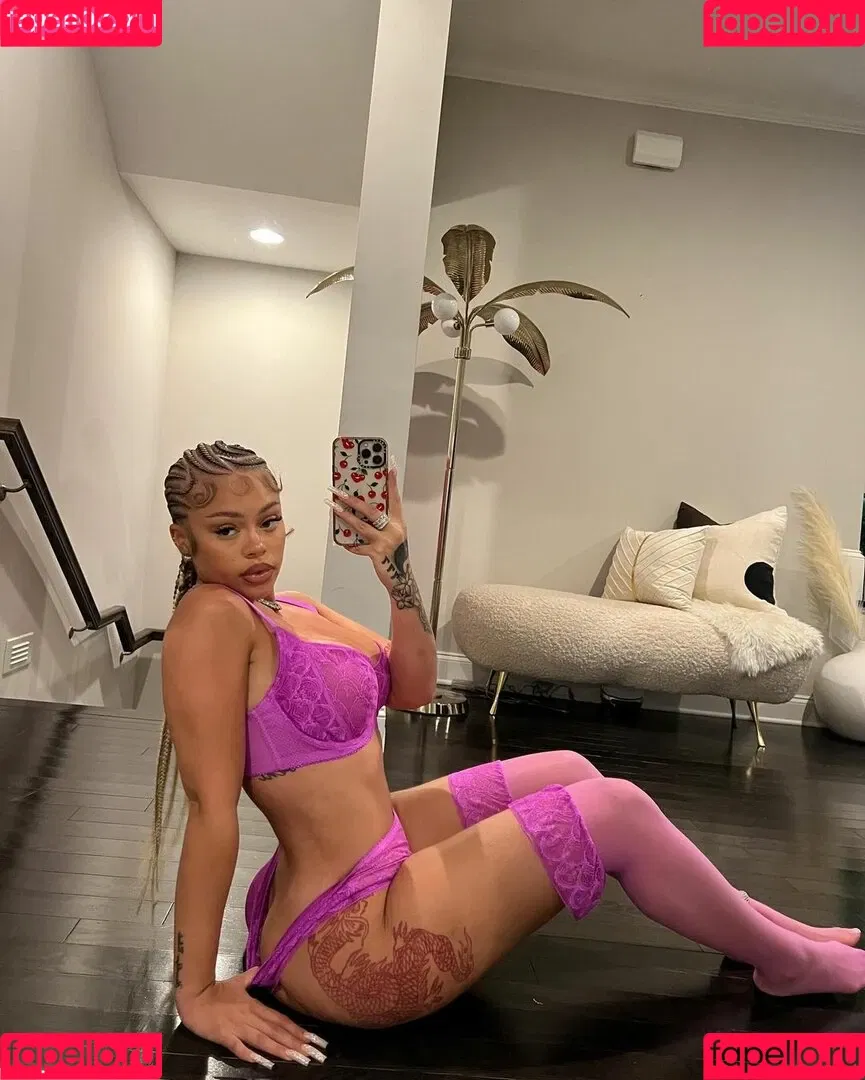 latto777 Onlyfans Photo Gallery 