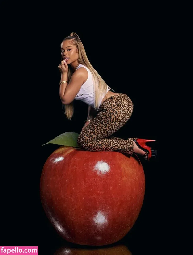 latto777 Onlyfans Photo Gallery 