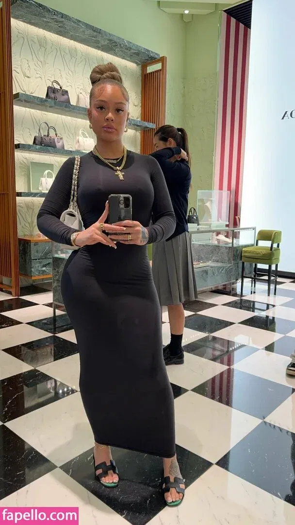 latto777 Onlyfans Photo Gallery 