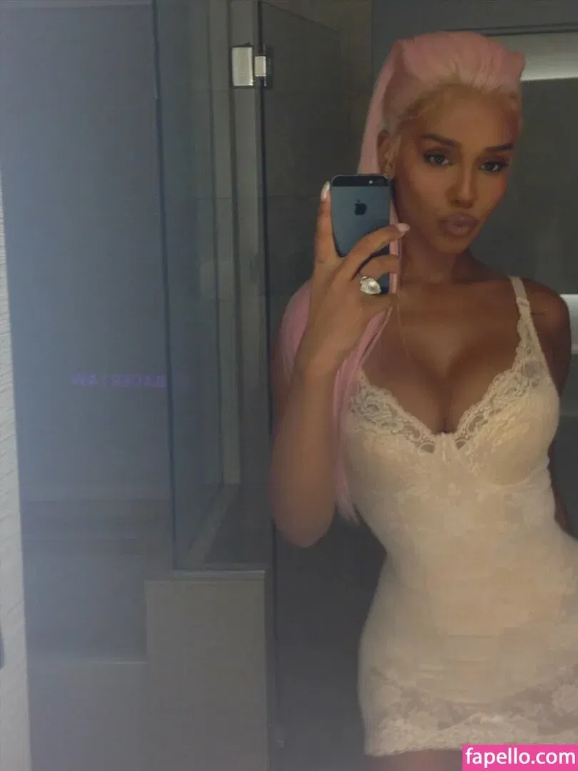 latto777 Onlyfans Photo Gallery 