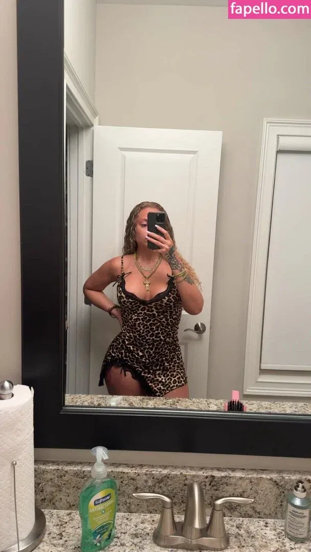 latto777 Onlyfans Photo Gallery 