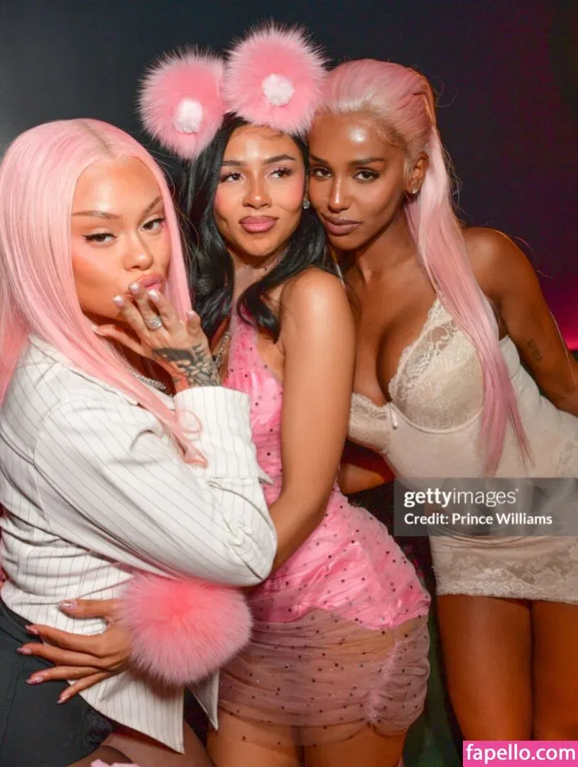 latto777 Onlyfans Photo Gallery 