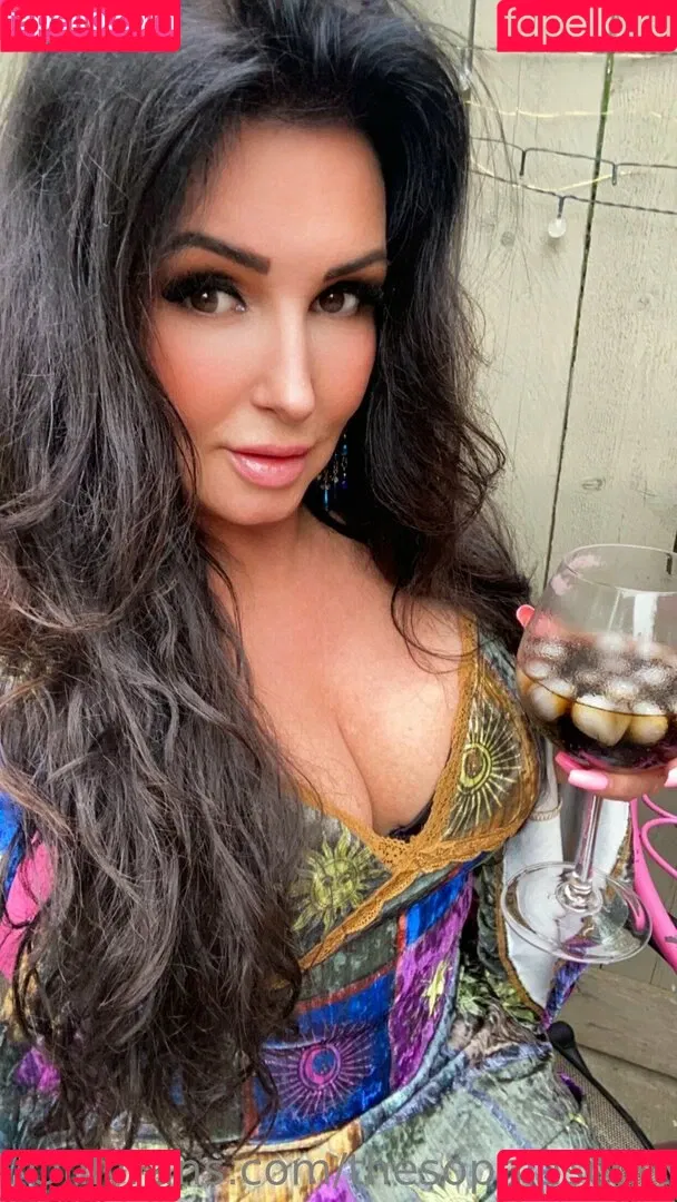 thesophiascott Onlyfans Photo Gallery 