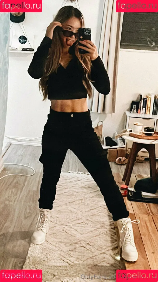 liliagrace18 Onlyfans Photo Gallery 