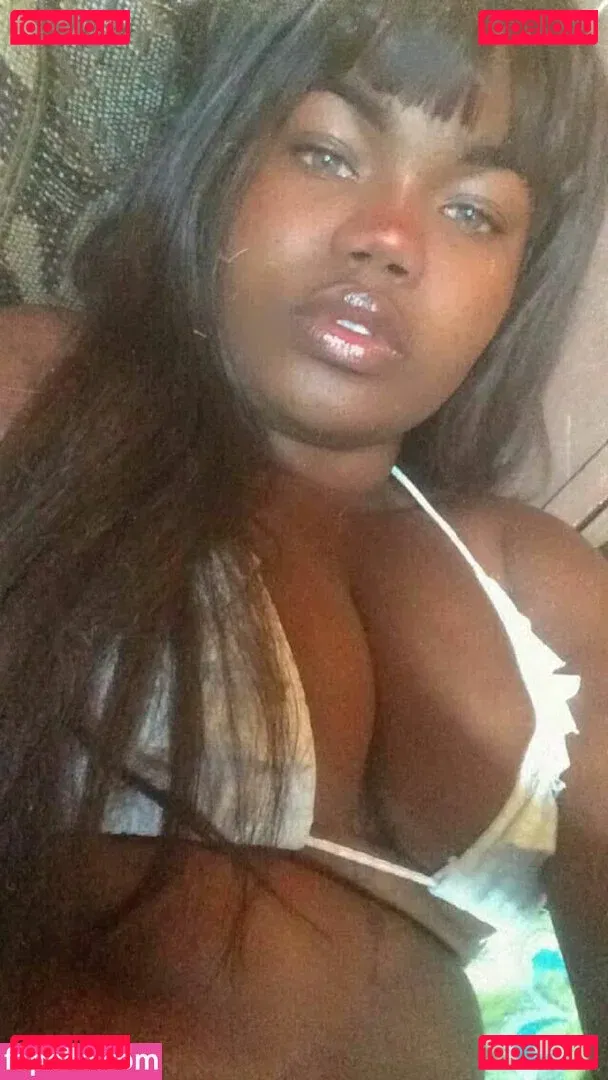 Esther Marinho Onlyfans Photo Gallery 