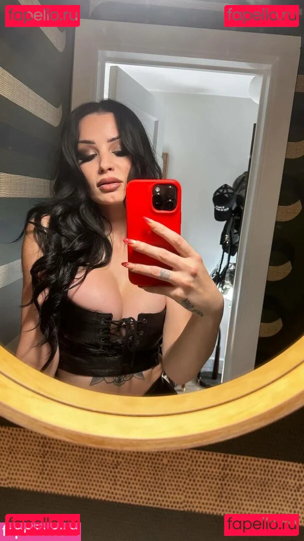 PaigeWWE Onlyfans Photo Gallery 