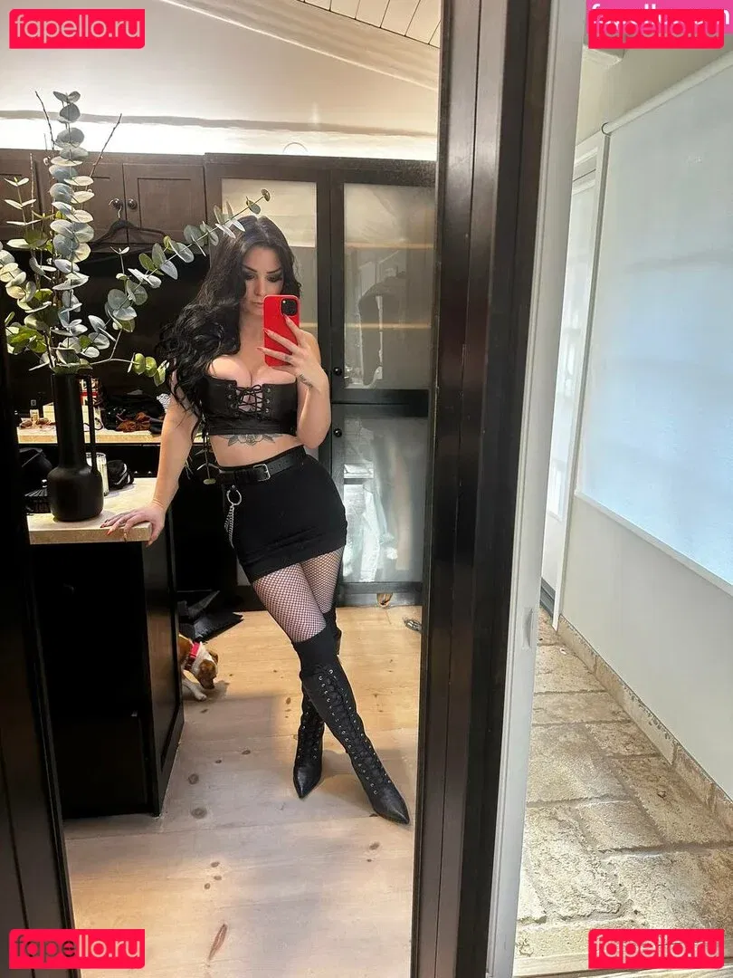 PaigeWWE Onlyfans Photo Gallery 