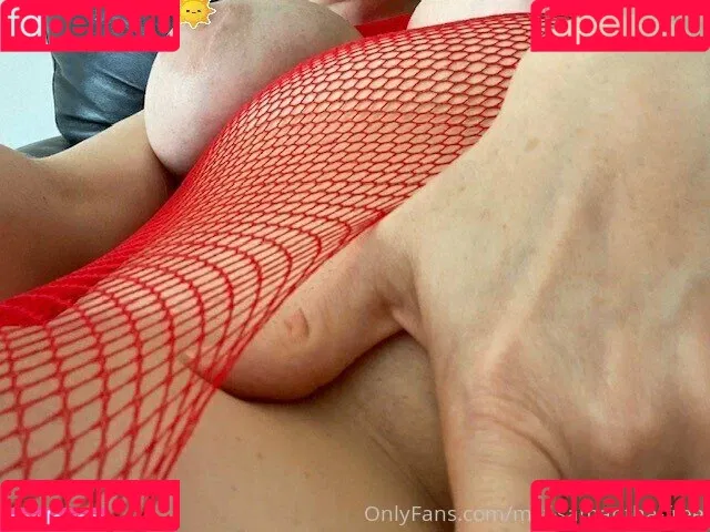 stepmom-samantha-free Onlyfans Photo Gallery 