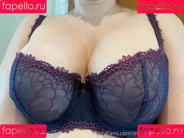 stepmom-samantha-free Onlyfans Photo Gallery 