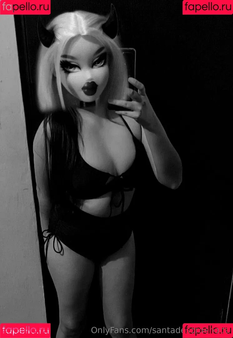 santadesordenada Onlyfans Photo Gallery 