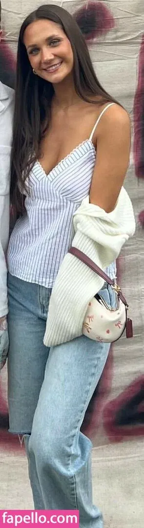 Stephanie Zustovich Onlyfans Photo Gallery 