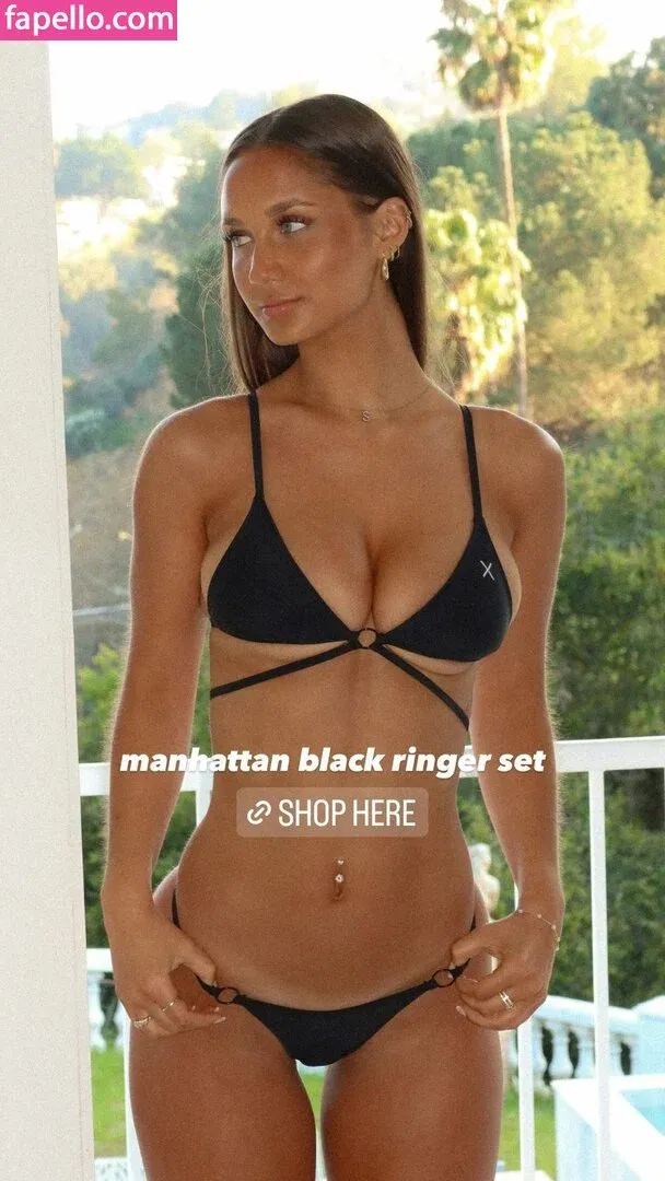 Stephanie Zustovich Onlyfans Photo Gallery 