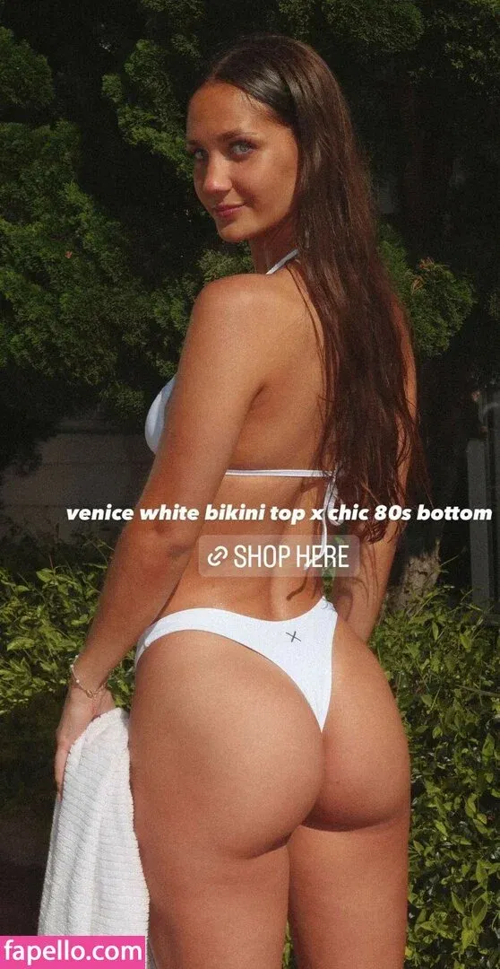 Stephanie Zustovich Onlyfans Photo Gallery 