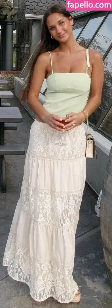 Stephanie Zustovich Onlyfans Photo Gallery 