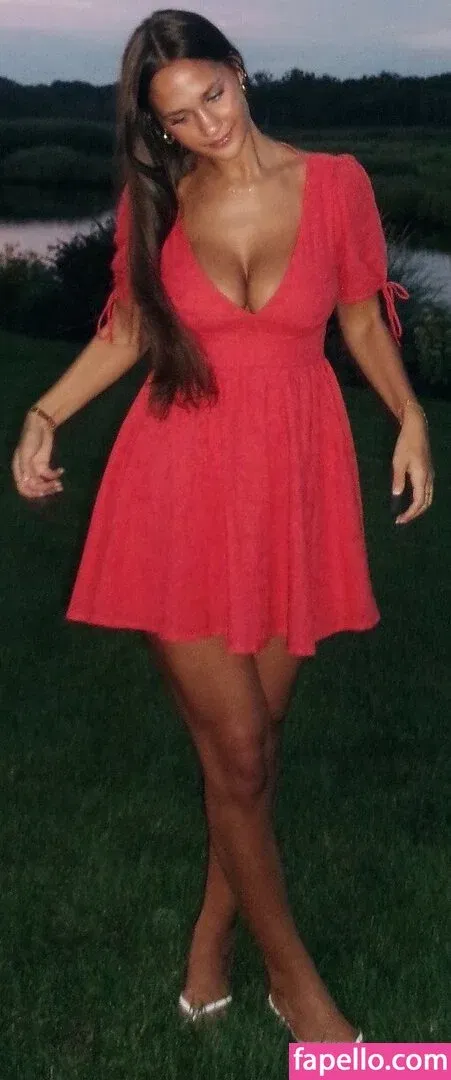 Stephanie Zustovich Onlyfans Photo Gallery 